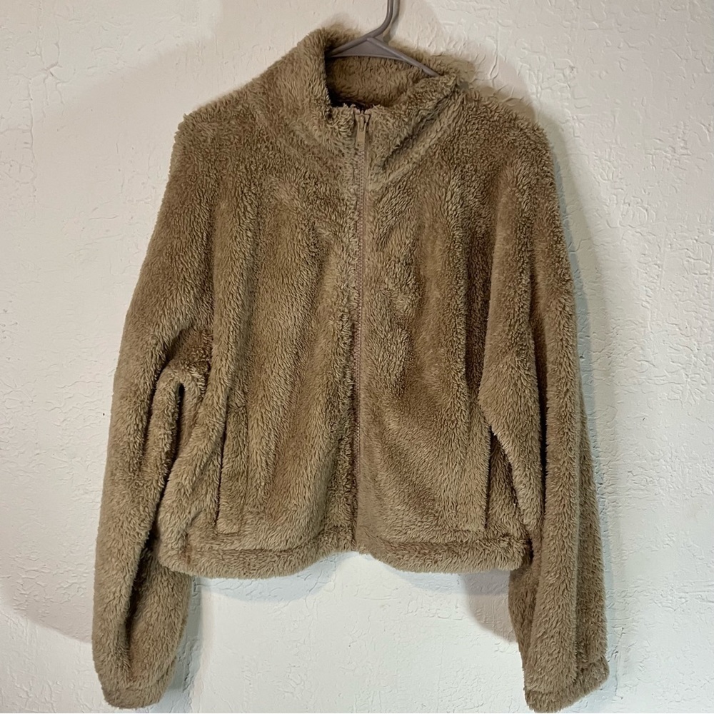ARITZIA Sunday Best Mock Neck Fuzzy Teddy Zip Up in Gold Camel